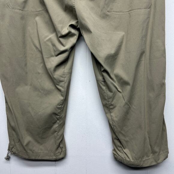 Columbia Omni-Shield Advanced Technology Women's Bermuda Shorts Size 8 Camel - Picture 7 of 11